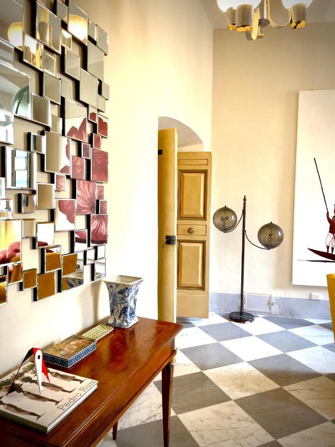 Luxury Apartment Angelio Barga Eksteriør bilde